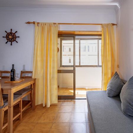 Cozy Apartment Near The Beach In Costa De Caparica Екстер'єр фото